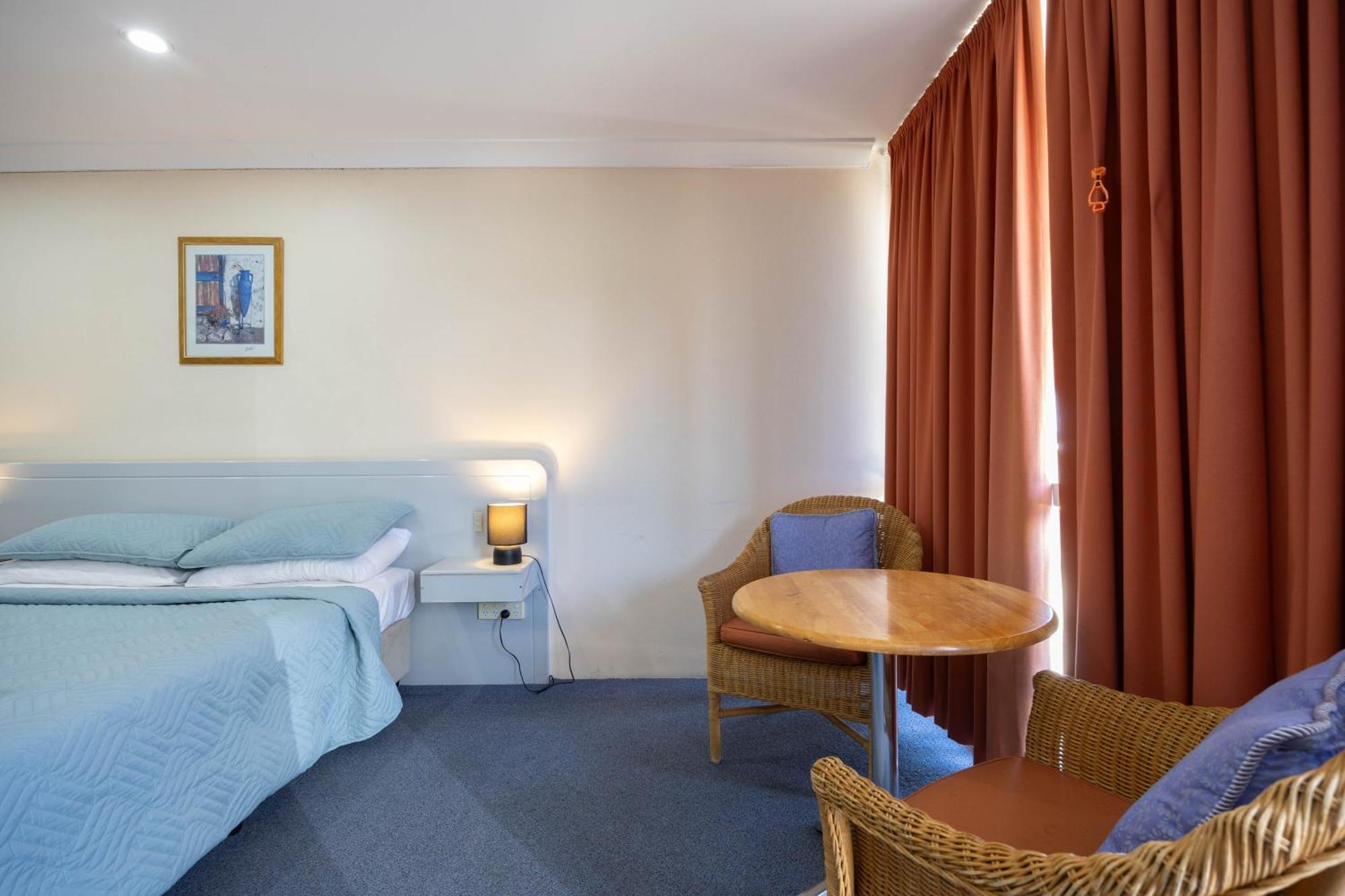 Alexander Motel Warwick Zewnętrze zdjęcie