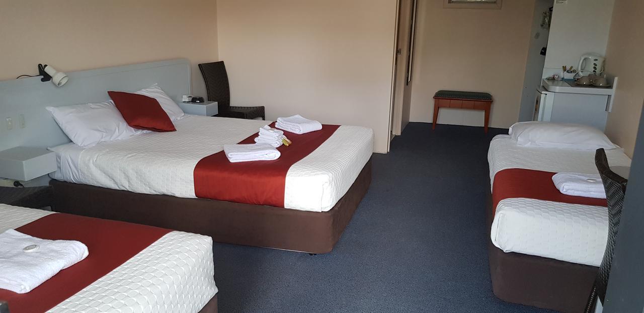 Alexander Motel Warwick Zewnętrze zdjęcie