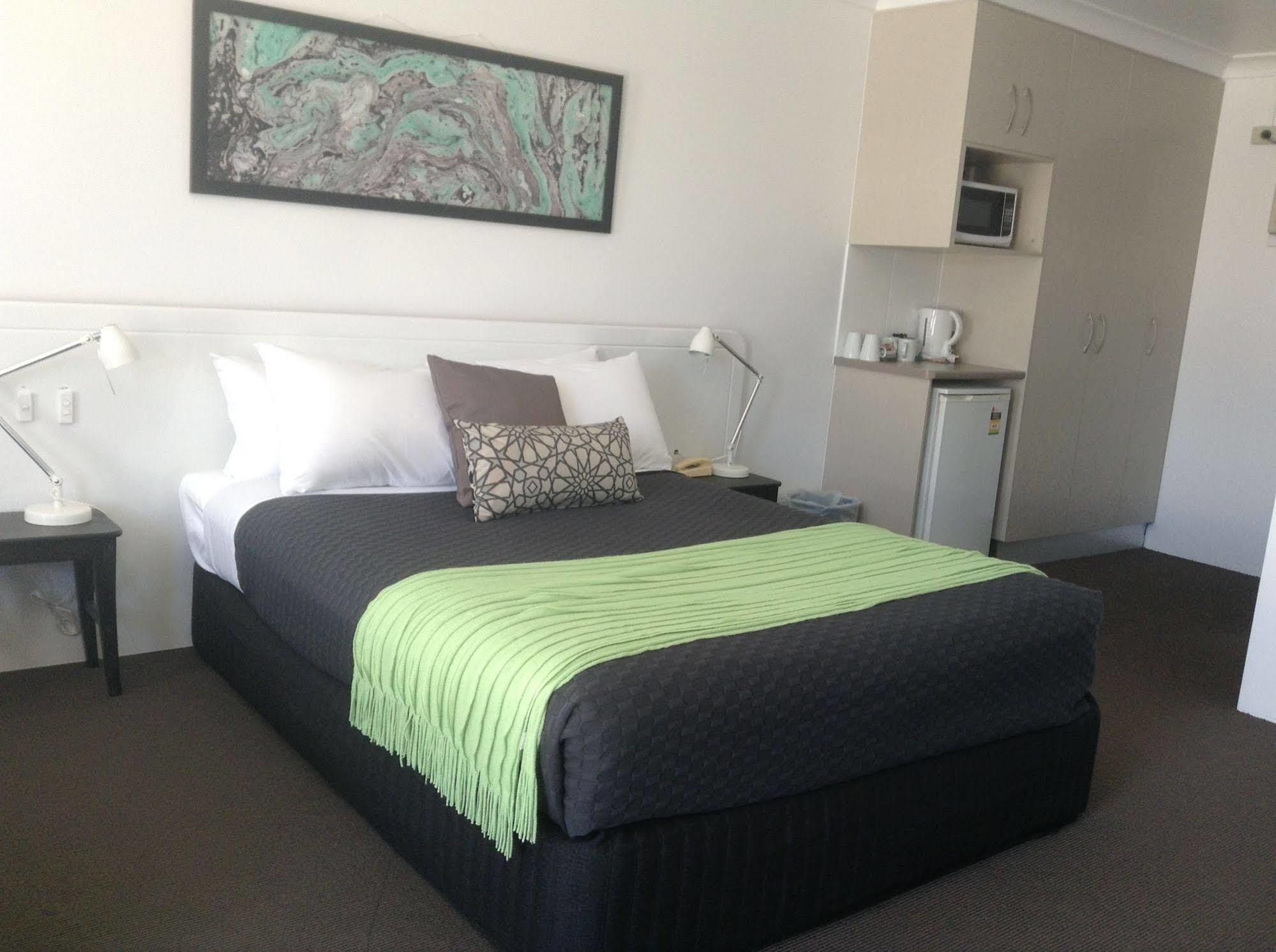 Alexander Motel Warwick Zewnętrze zdjęcie