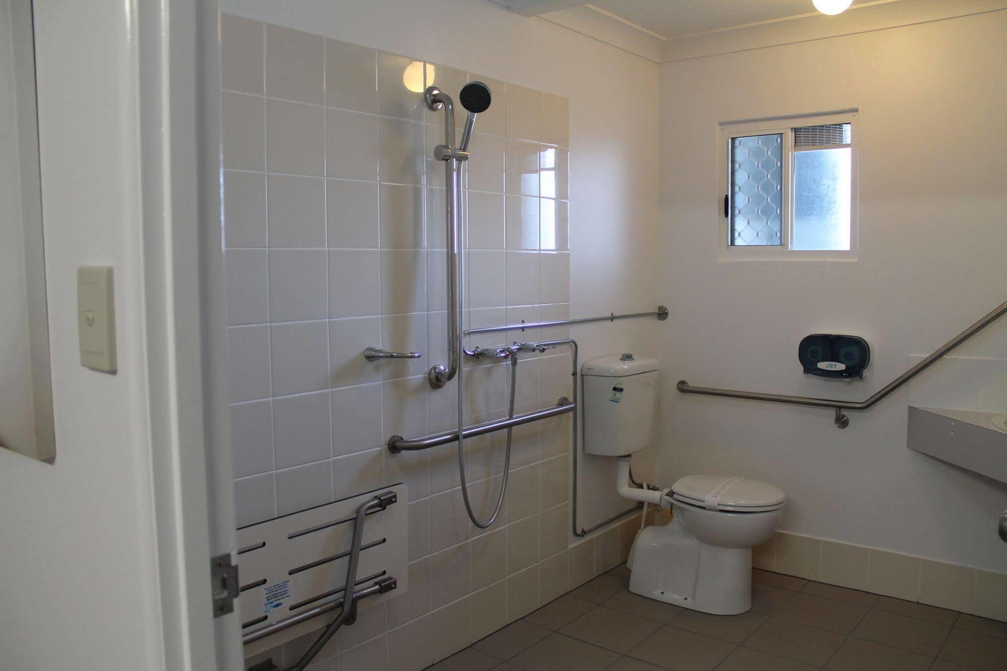 Alexander Motel Warwick Zewnętrze zdjęcie