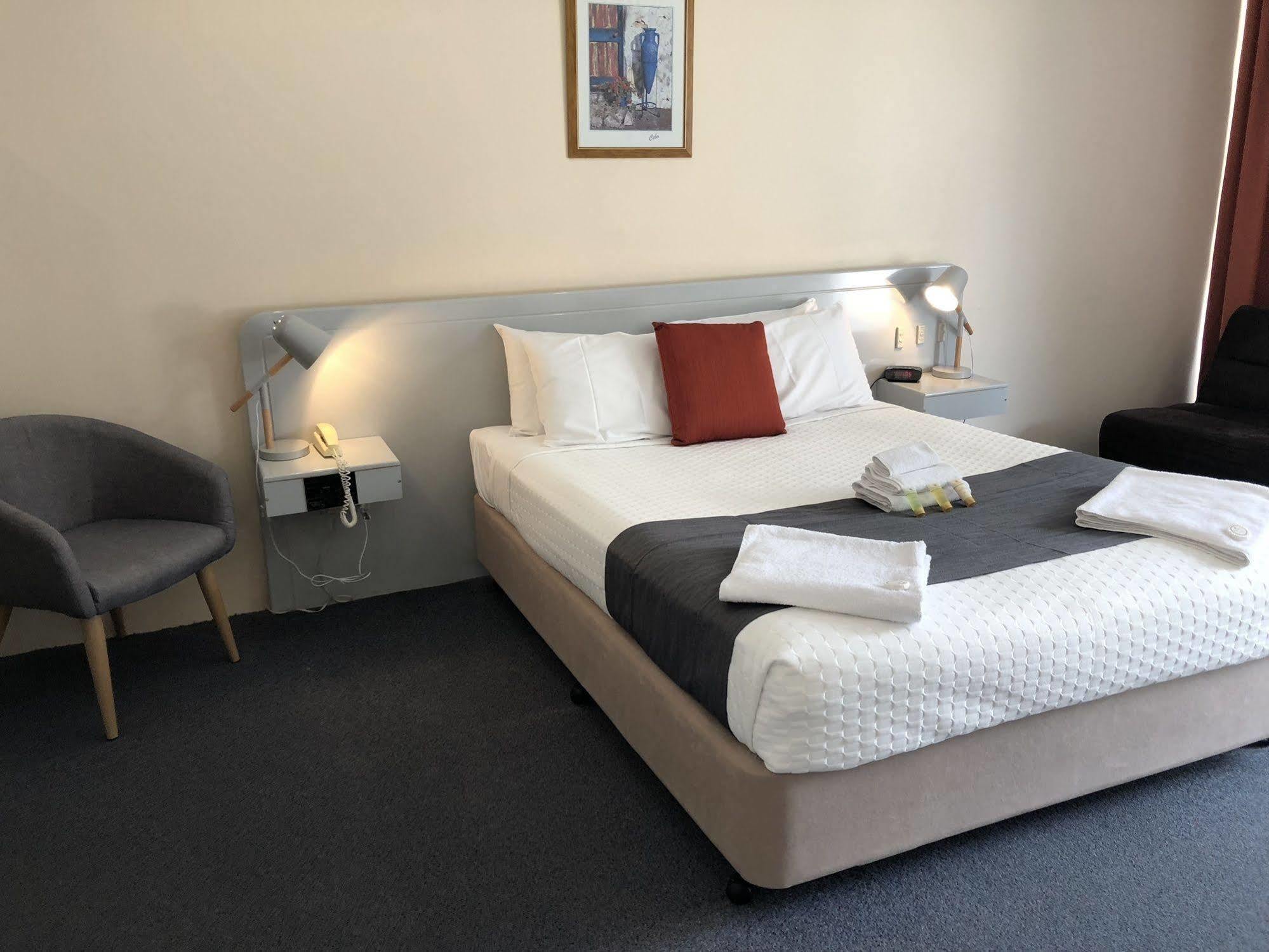 Alexander Motel Warwick Zewnętrze zdjęcie